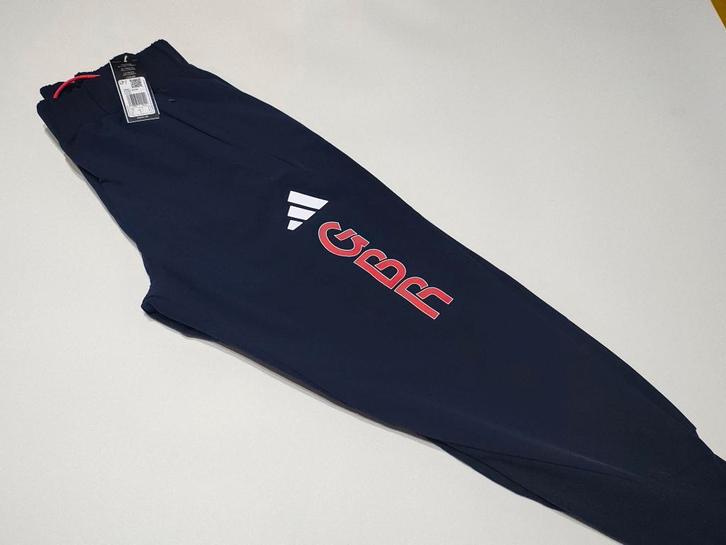 Pantalon training Adidas NEUF  – Taille M – Bleu foncé, Kleding | Heren, Sportkleding, Nieuw, Algemeen, Maat 48/50 (M), Blauw