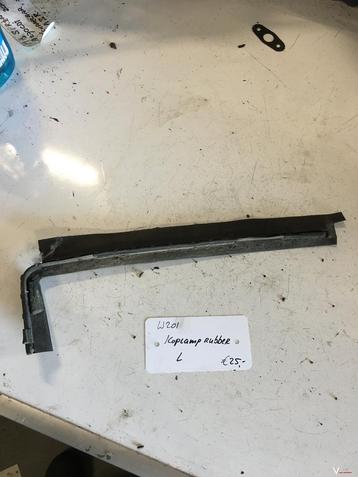 Mercedes W201 Koplamp Rubber Links  beschikbaar voor biedingen