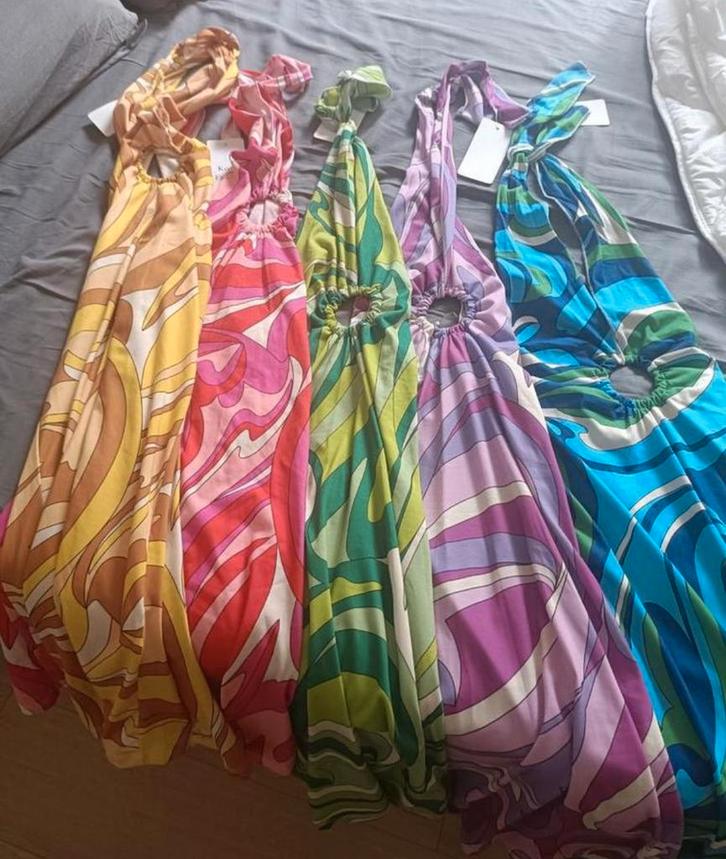 Set van 75 jurken/sarongs, maat 36-38, Kleding | Dames, Gelegenheidskleding, Zo goed als nieuw, Ophalen of Verzenden