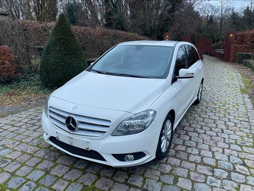 Mercedes-Benz B180 Essence, Autos, Mercedes-Benz, Particulier, Classe B, Essence, Euro 6, Boîte manuelle, Blanc, Noir, Cuir, Entretenue par le concessionnaire