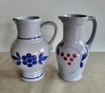 Twee vintage GDR vazen of kruiken beschikbaar voor biedingen