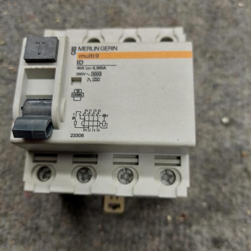 Merlin Gerin Aardbeveilger, Hobby en Vrije tijd, Elektronica-componenten, Nieuw, Ophalen of Verzenden