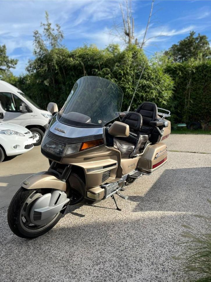 GOLDWING 1500cc, Motoren, Motoren | Oldtimers, Toermotor, Cardan-aandrijving, Cruise Control, Ophalen of Verzenden