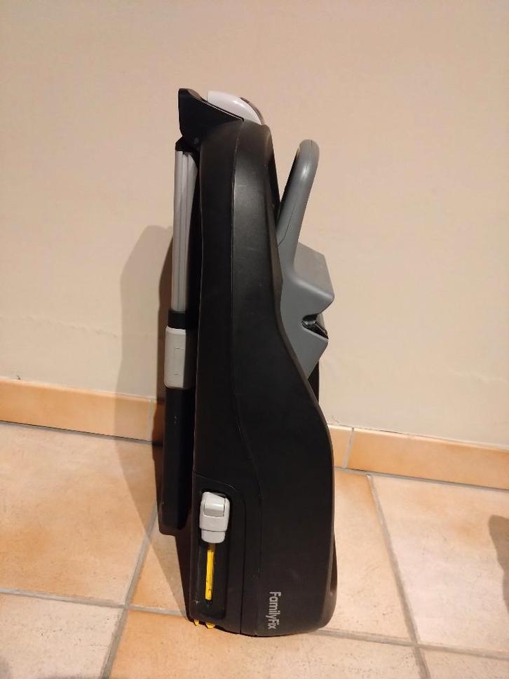 Maxi-Cosi FamilyFix base, Kinderen en Baby's, Autostoeltjes, Zo goed als nieuw, Maxi-Cosi, 0 t/m 18 kg, Isofix, Ophalen