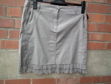 Korte zomerrok voor dames. Maat 42 (Mia Soana) nieuw beschikbaar voor biedingen