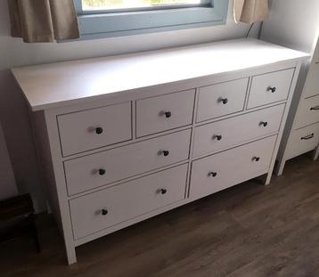 Commode blanc HEMNES IKEA, en bois massif avec 8 tiroirs beschikbaar voor biedingen
