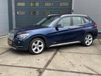 BMW X1 XDrive20i High Executive, Auto's, BMW, 4 cilinders, 2000 kg, Blauw, 5 zetels