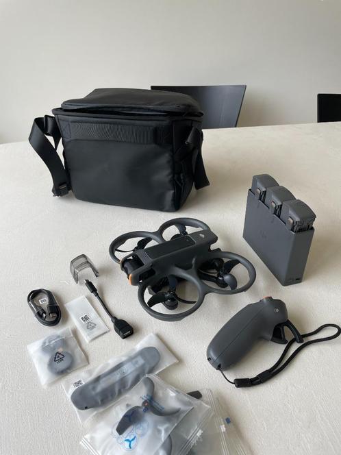 DJI Avata 2 Fly More Combo, Audio, Tv en Foto, Drones, Zo goed als nieuw, Drone met camera, Ophalen of Verzenden
