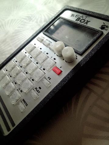 Po33 KO Beat creator sampler de poche