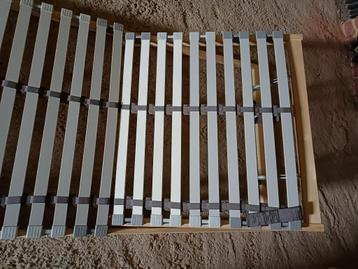 2 lattenbodems van 200 cm x 80 cm beschikbaar voor biedingen