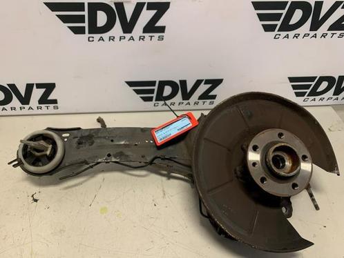 Fusee houder rechts-achter van een Volvo XC60, Auto-onderdelen, Ophanging en Onderstel, Volvo, Gebruikt, 3 maanden garantie, Ophalen of Verzenden