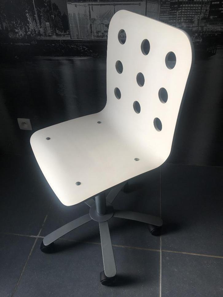 Mooie stoel op wielen, Huis en Inrichting, Stoelen, Zo goed als nieuw, Hout, Metaal, Ophalen of Verzenden