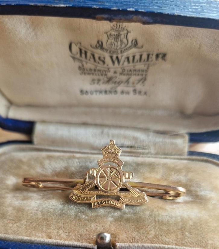 Royal Artillery 9k Sweetheart broche, Verzamelen, Militaria | Tweede Wereldoorlog, Ophalen of Verzenden