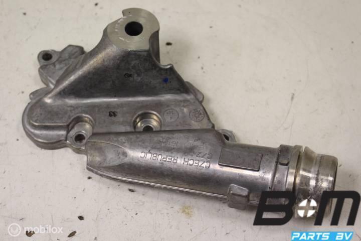 Deksel met aansluitstuk waterpomp Audi Q7 4M 06E121161BB, Auto-onderdelen, Motor en Toebehoren, Gebruikt