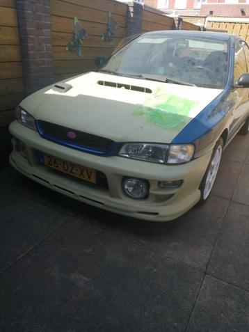 Zeer grote partij onderdelen +SUBARU IMPREZA 1.6 gl 4x4  beschikbaar voor biedingen