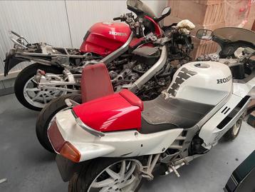 Alle onderdelen Honda VFR 750 RC36-1 beschikbaar voor biedingen