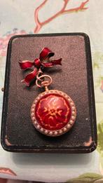 Broche d'horlogerie ancienne avec perles, Bijoux, Sacs & Beauté, Broche, Enlèvement