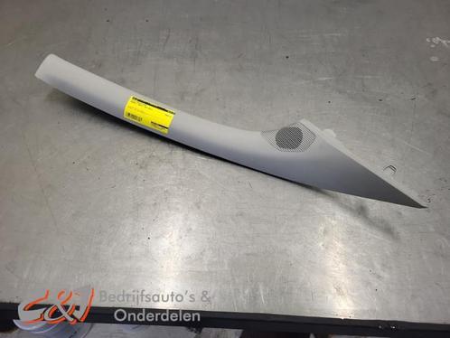 Stijl rechts-voor van een Renault Trafic (OYKPN), Auto-onderdelen, Carrosserie, Renault, Gebruikt, 3 maanden garantie, Ophalen of Verzenden