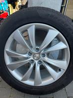 Kit d'hiver Tesla original avec Pirelli Scorpion Winter, Autos : Pièces & Accessoires, Pneus & Jantes, Pneus et Jantes, Pneus hiver