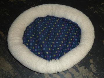 Panier lit pour chat ou pt chien dim. ext.40 cm int. 28 cm  beschikbaar voor biedingen