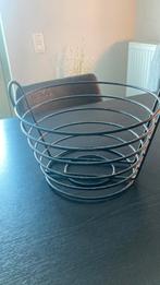 Fruitmand zwart, Huis en Inrichting, Woonaccessoires | Schalen en Manden, Ophalen, Overige materialen, Gebruikt, Schaal