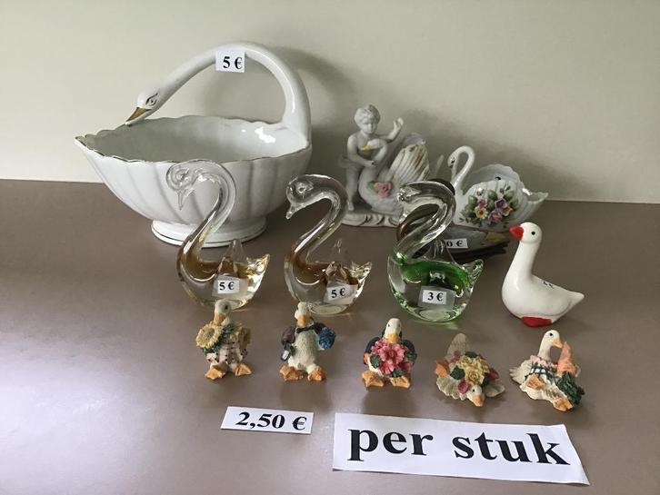 13 beeldjes van en met "zwanen", Verzamelen, Dierenverzamelingen, Zo goed als nieuw, Ophalen of Verzenden