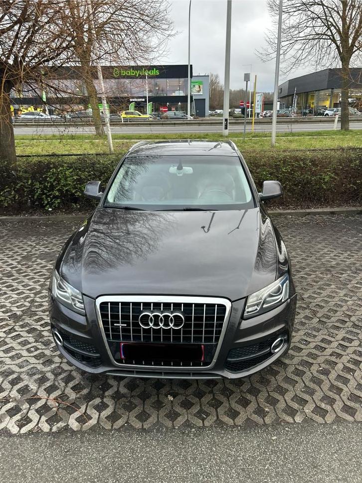 Voiture, Autos, Audi, Particulier, Q5, 4x4, ABS, Caméra de recul, Phares directionnels, Régulateur de distance, Airbags, Air conditionné