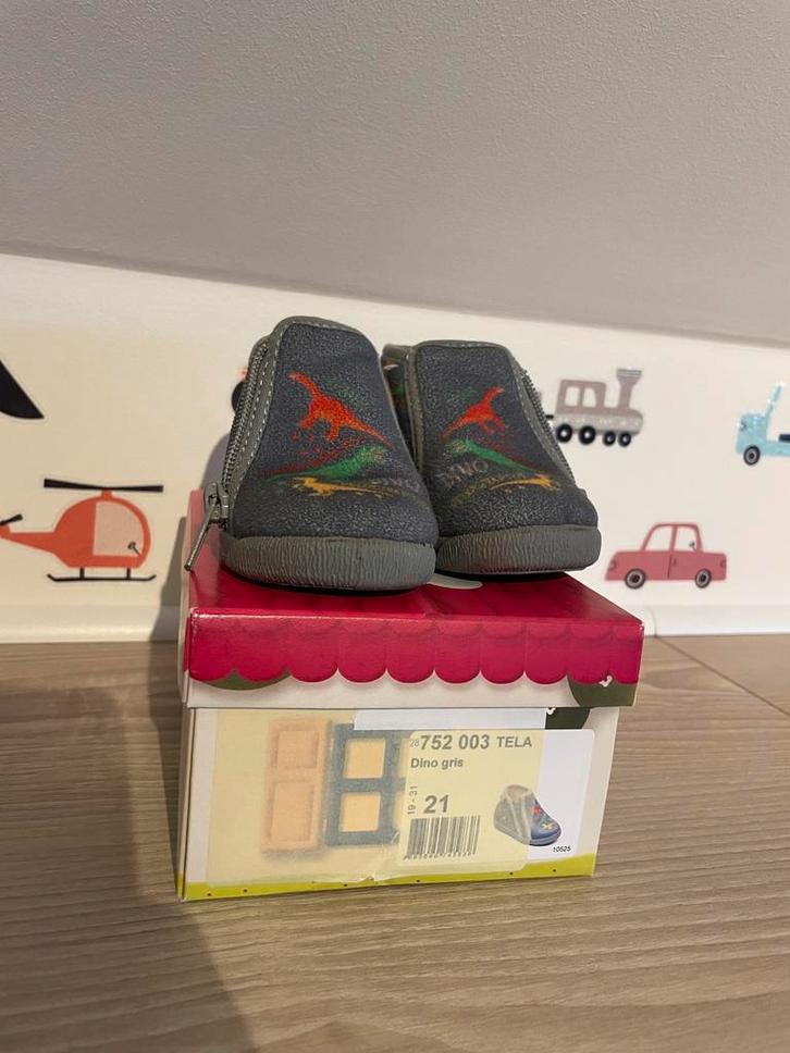 Pantoffels Bellamy maat 21, Kinderen en Baby's, Babykleding | Schoentjes en Sokjes, Zo goed als nieuw, Ophalen