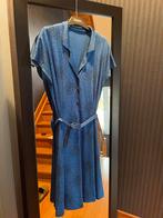 Retro hoog blauwe kleur zoals op de detail foto., Kleding | Dames, Jurken, Ophalen of Verzenden, Gedragen, Blauw