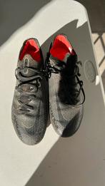 Voetbalschoenen, Ophalen