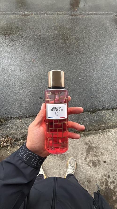 RP PARIS Bodymist & Haarmist 250 ML, Bijoux, Sacs & Beauté, Beauté | Parfums, Neuf, Enlèvement ou Envoi