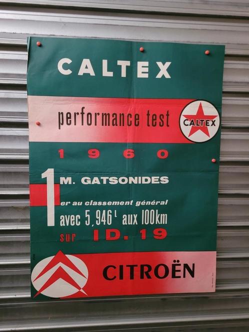 Vintage reclameposter "CALTEX CITROEN ID19" 60x80cm, Verzamelen, Posters, Zo goed als nieuw, Reclame, Deurposter of groter, Rechthoekig Staand