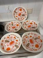 Set 5 plastick vintage borden, Ophalen of Verzenden, Bord(en)