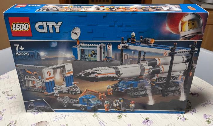 60229 LEGO City Space Rocket Assembly &Transport, Kinderen en Baby's, Speelgoed | Duplo en Lego, Nieuw, Lego, Complete set, Ophalen