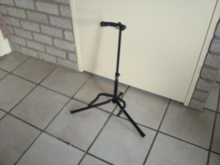 Dimavery 3 poot gitaarstandaard (NIEUW, 20201701), Muziek en Instrumenten, Standaarden, Nieuw, Instrumentstandaard, Gitaar, Ophalen of Verzenden