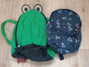 2 leuke kinderrugzakjes (kikker en ruimte) beschikbaar voor biedingen