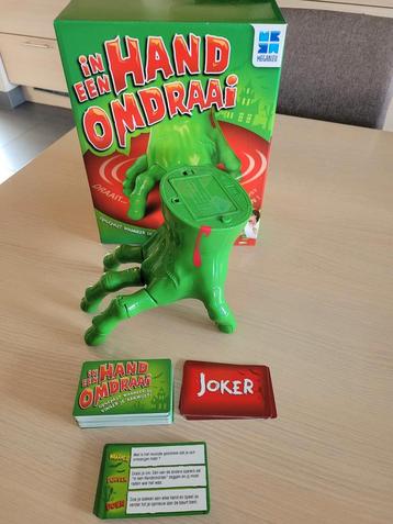 In een hand omdraai beschikbaar voor biedingen