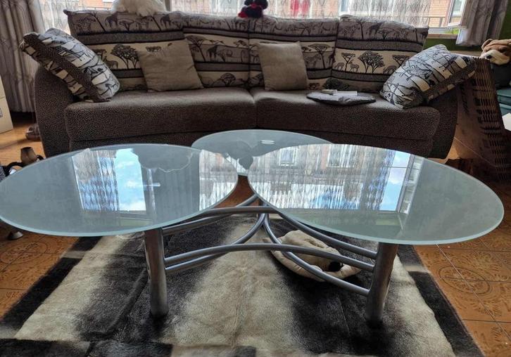 Table basse moderne en verre dépoli et métal, Huis en Inrichting, Tafels | Salontafels, Zo goed als nieuw, Minder dan 50 cm, 100 tot 150 cm
