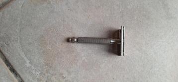 Scheermesje Gilette - jaren 50 beschikbaar voor biedingen