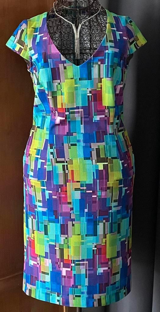 Caroline Biss 36 Nieuw  prachtige shining kleuriger  jurk, Kleding | Dames, Jurken, Nieuw, Maat 36 (S), Overige kleuren, Boven de knie