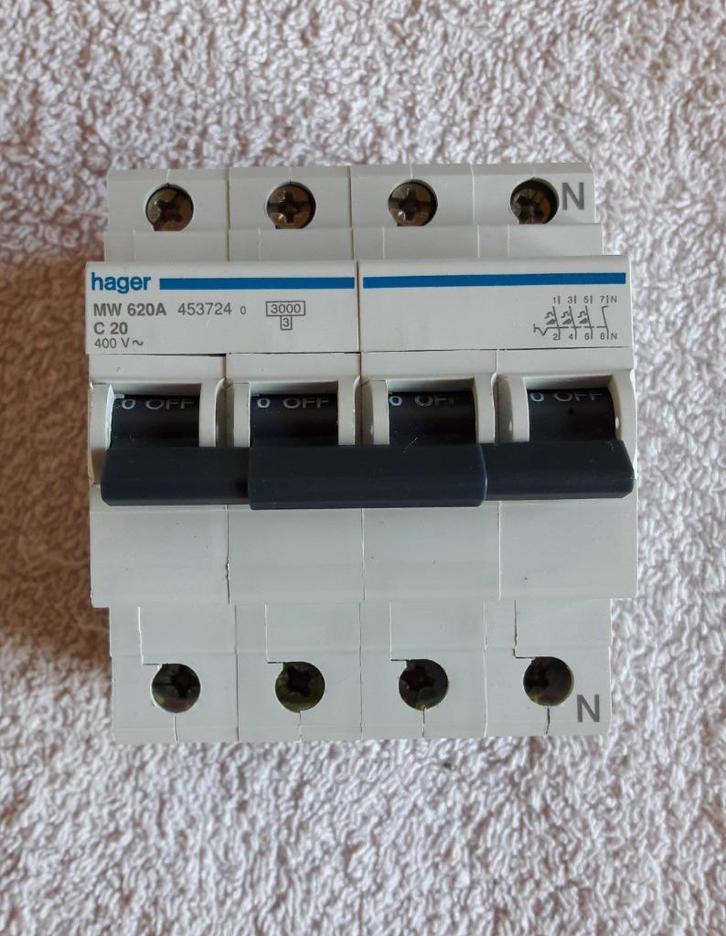 HAGER MW620A C20A tetrapolaire stroomonderbreker - nieuw, Doe-het-zelf en Bouw, Elektriciteit en Kabels, Nieuw, Overige typen