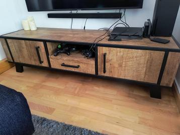TV Meubel Old Teak beschikbaar voor biedingen