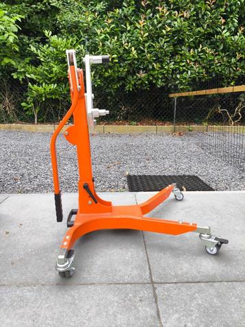 Constants motorblok Paddock stand moto lift beschikbaar voor biedingen