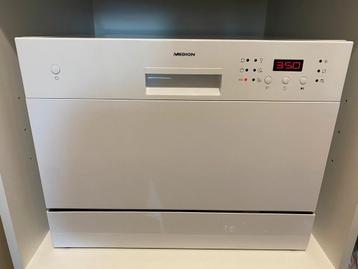 Vaatwasmachine in perfecte nieuwstaat, zie info beschikbaar voor biedingen