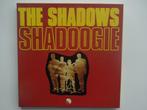 The Shadows - Shadoogie (1976 - Prachtige Box met 3x Lp), Ophalen of Verzenden