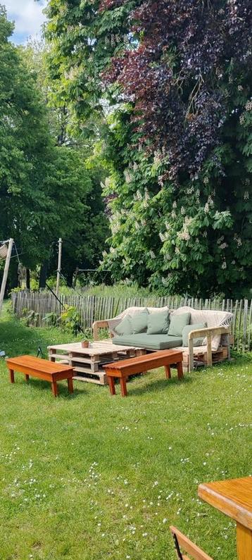 Lounge kussens  beschikbaar voor biedingen