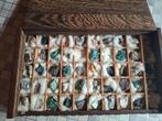 Vintage houten doos met glas + 50 stenen zonder namen, Ophalen