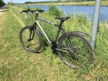Mountainbike 26 inch 24 speed in nieuwstaat (zie foto's)  beschikbaar voor biedingen