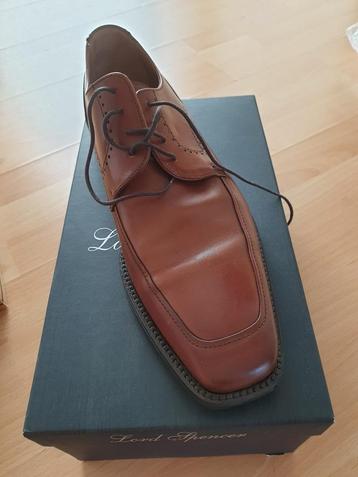 Herenschoenen beschikbaar voor biedingen