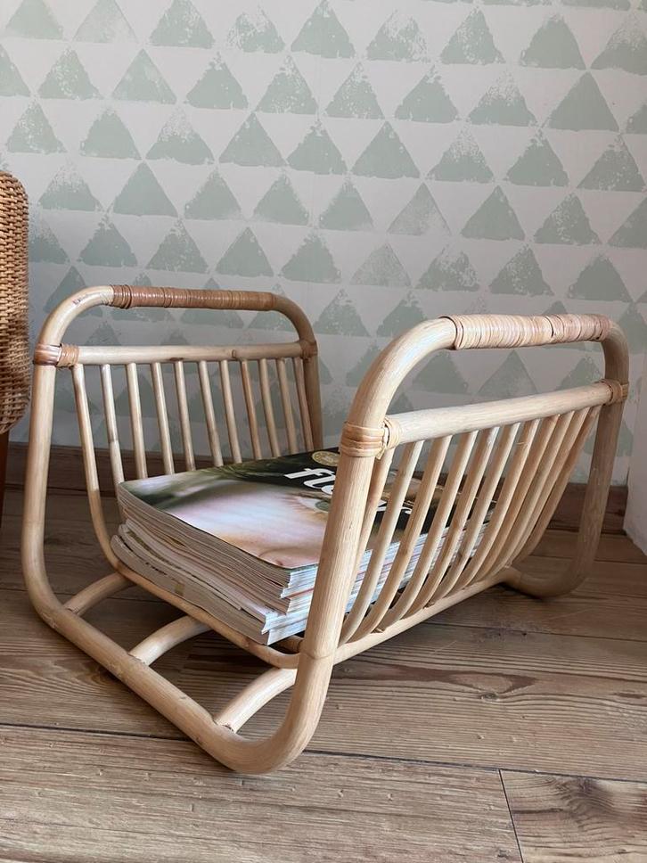 Ikea Buskbo Rotan Magazinerek, Huis en Inrichting, Woonaccessoires | Krantenbakken en Lectuurbakken, Zo goed als nieuw, Ophalen of Verzenden
